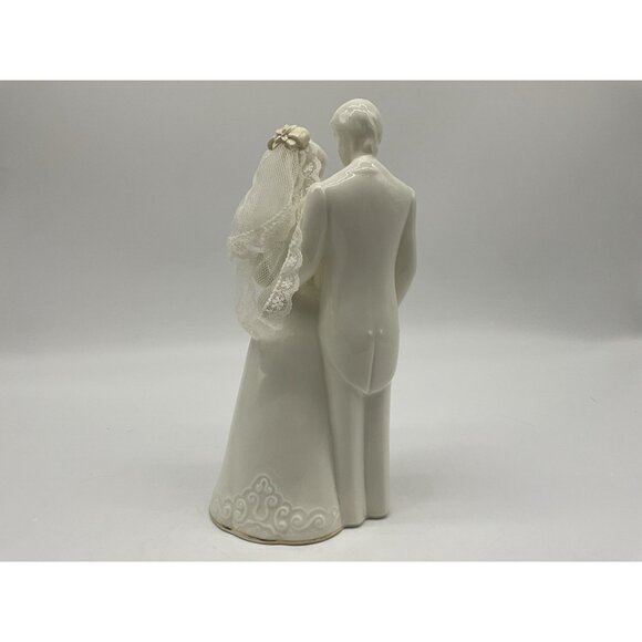 San Francisco Music Box Company Vintage Musical Bride & Groom Porcelain Collecti - Picture 10 of 15
